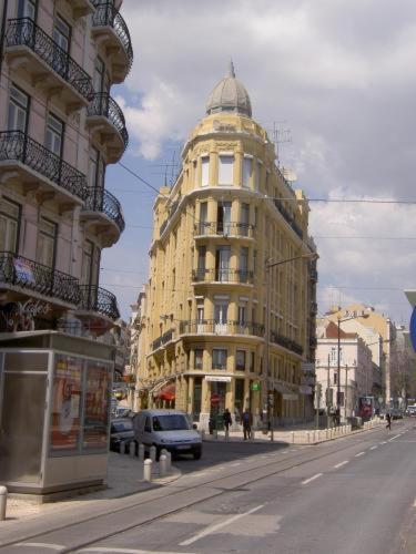 Отель Residencial Roxi Лиссабон Экстерьер фото